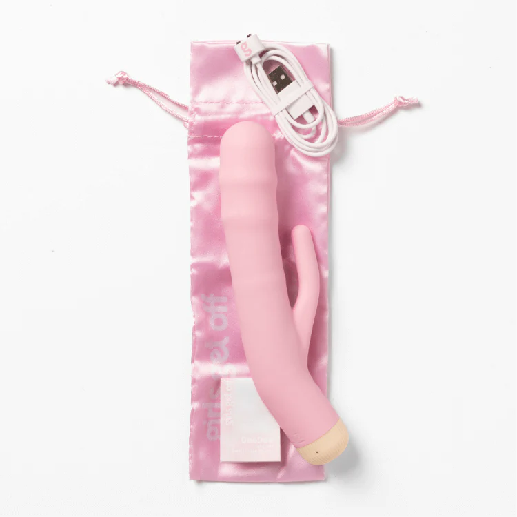 DeeDee - Image 5